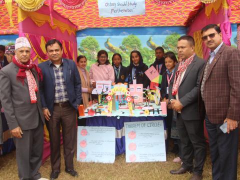 बेल्स मोडल अङ्ग्रेजी विद्यालयको शैक्षिक एक्जिबेशन २०८२ सम्पन्न : प्रयोगात्मक सिकाइमा विद्यार्थीहरूको सशक्त सहभागिता