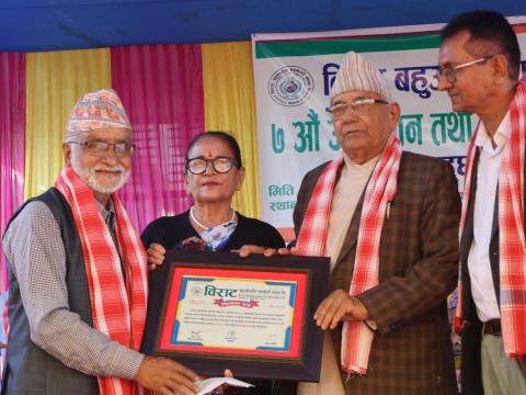 साहित्यकार केशव आचार्यलाई स्व. पर्शुराम सिटौला स्मृति पुरस्कार