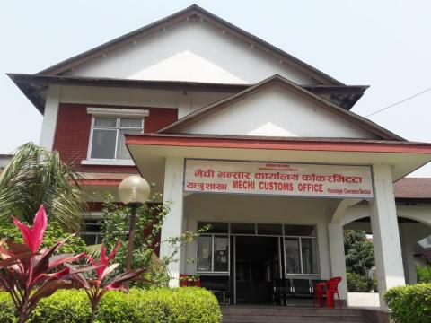 मेची भन्सारबाट बढ्यो आयात, घट्यो निर्यात 