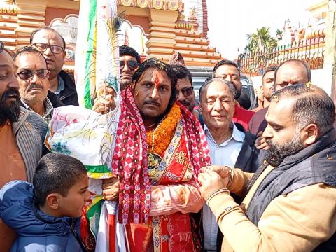 श्रद्धा, साहस र संकल्पको कथा: बिर्तामोडबाट खाटुधामसम्म दिनेश अग्रवालको ऐतिहासिक एकल पदयात्रा