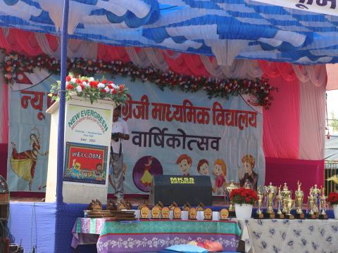 न्यु एभरग्रीन अङ्ग्रेजी बिद्यालय बुद्धशान्ति ४ झापाले  आफ्नो २९ औ बार्षिकोत्सव भब्य रुपमा सम्पन्न गरेको छ