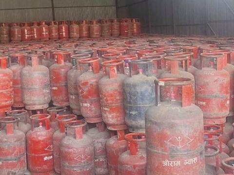आजदेखि भरी सिलिन्डर ग्यास पाइने, मूल्य कति